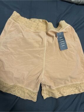 2 xxl butt lifting Shorts color nude